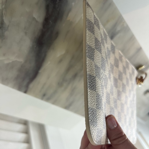 Sold Louis Vuitton damier azul wristlet rose ballerine - Picture 2 of 6